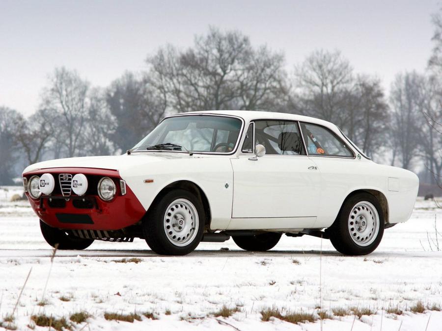  Alfa Romeo Giulia Sprint GTA-SA (105) 1967 года  (фото 9 из 12)